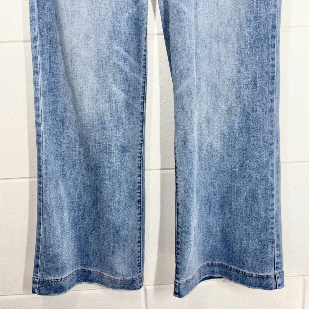 Democracy Ab Technology High Rise Wide Leg Jeans Size 10 Light Wash Stretch - Picture 3 of 12